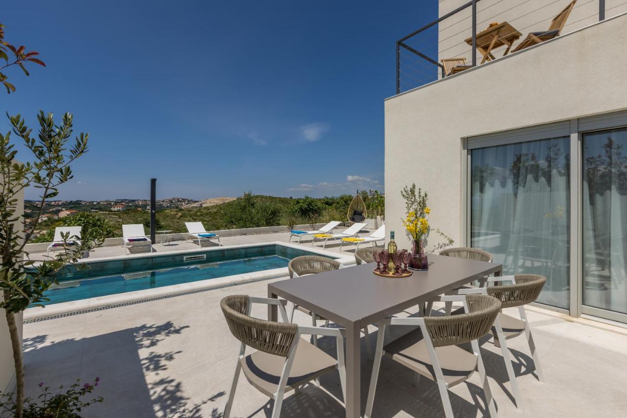 Villa Callista Žrnovnica Екстериор снимка
